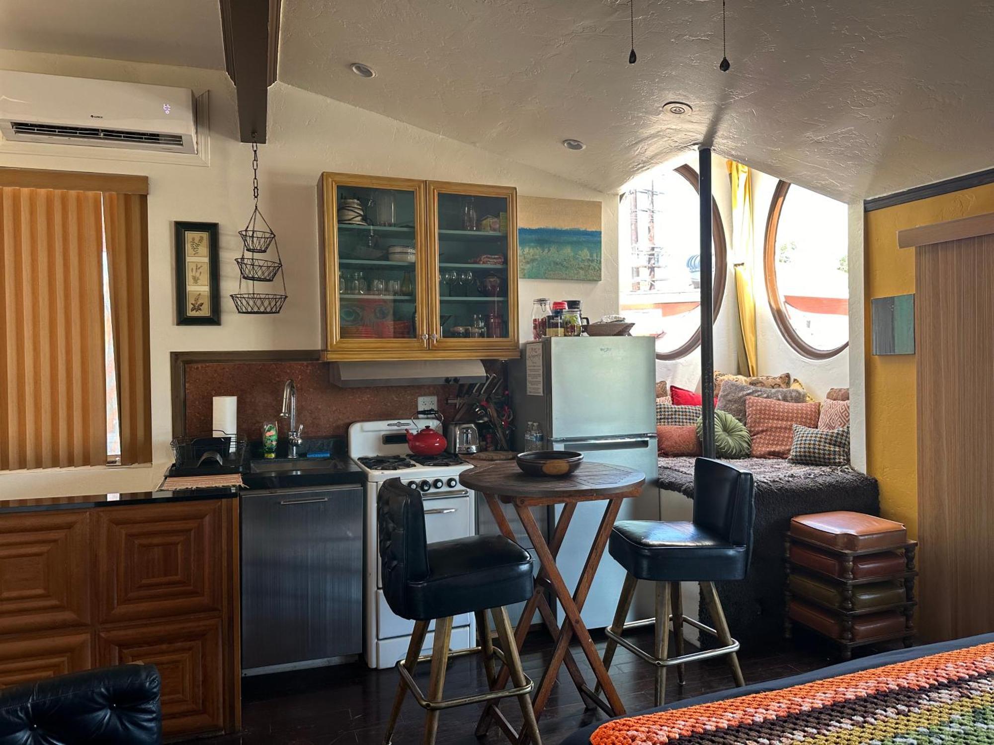 The Rosemary Hostel ลอสแอนเจลิส ภายนอก รูปภาพ